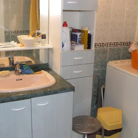 Maison Agreable Avec Cour Privee Holiday home *