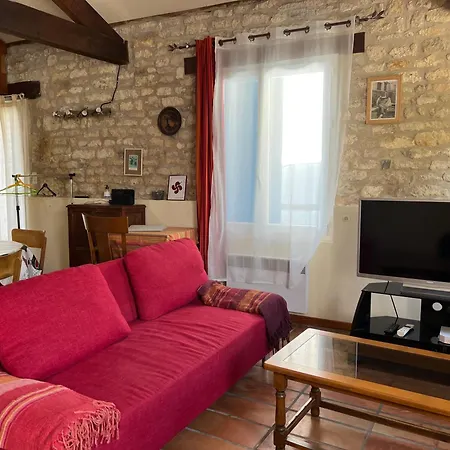 Maison Agreable Avec Cour Privee *